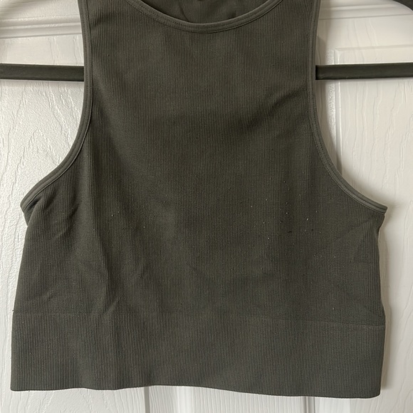 BUNDLE 3/$12 Dynamite Fitted Ribbed Crop Top - Picture 6 of 8